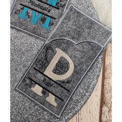 Stickdatei - Doodle Blumen Alphabet Monogram geteilt "R"